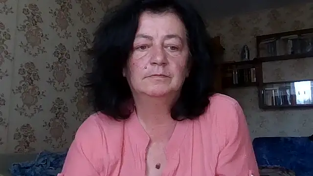 GypsiQueen2 online show from 07-28-26, 02:13
