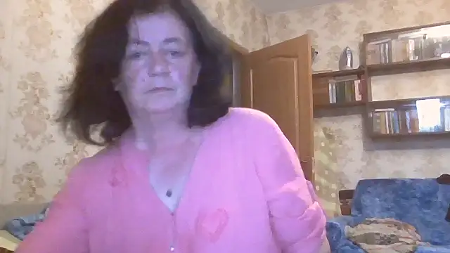 GypsiQueen2 online show from 07-28-26, 06:20