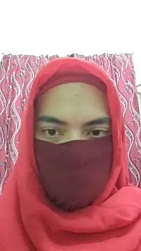 Snapshot of ElisyaHijabDoll chatting on 10-11-25, 05:22 ElisyaHijabDoll online show from 10-11-25, 05:22