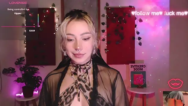 Snapshot of sakura_beauty chatting on 04-08-26, 09:31 sakura beauty online show from 04-08-26, 09:31