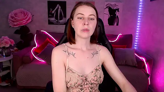 tiffany  burn online show from 03-18-25, 08:03