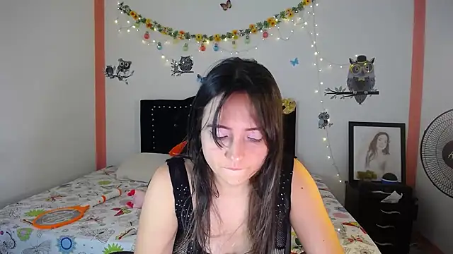 naughty girl 4u online show from 02-24-25, 08:25