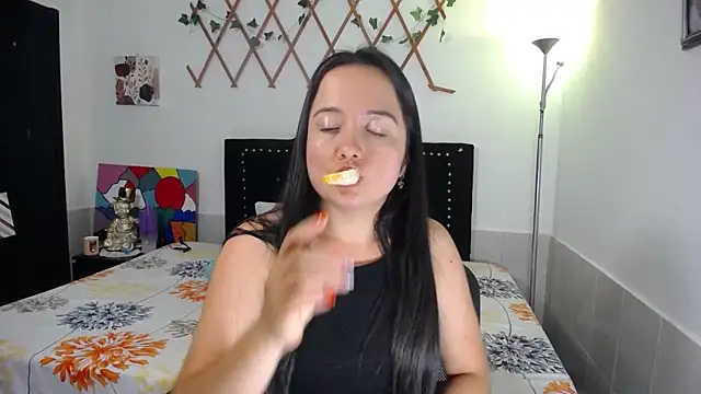 naughty girl 4u online show from 05-10-26, 12:05