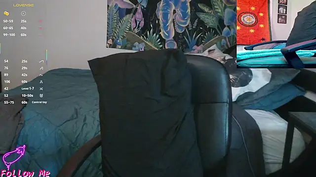 Snapshot of XxBobbyDigitalxX chatting on 09-08-25, 09:03 XxBobbyDigitalxX online show from 09-08-25, 09:03