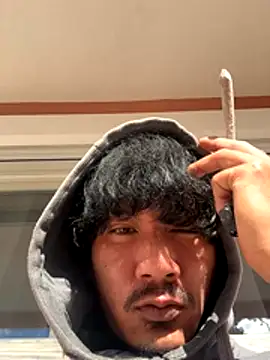 juniiorre online show from 10-23-25, 10:47