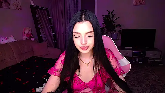   Malika   online show from 11-13-25, 03:55