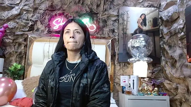 Snapshot of sharoon_cheerry chatting on 12-13-24, 11:23 sharoon cheerry online show from 12-13-24, 11:23