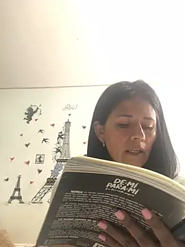 Snapshot of sharoon_cheerry chatting on 02-24-25, 06:47 sharoon cheerry online show from 02-24-25, 06:47