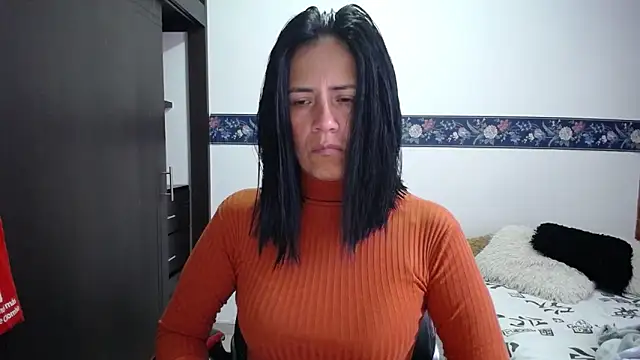 Snapshot of sharoon_cheerry chatting on 10-25-25, 11:51 sharoon cheerry online show from 10-25-25, 11:51