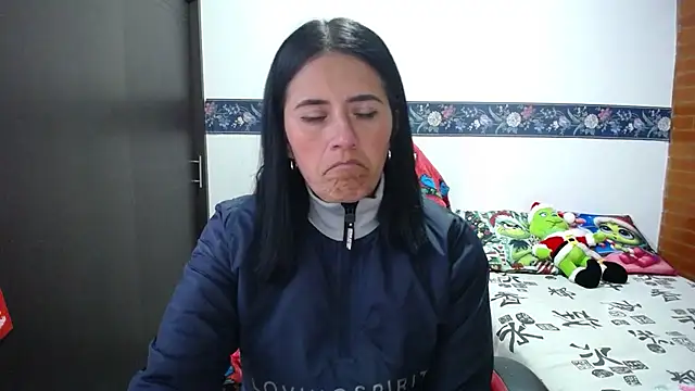 Snapshot of sharoon_cheerry chatting on 11-28-25, 04:26 sharoon cheerry online show from 11-28-25, 04:26