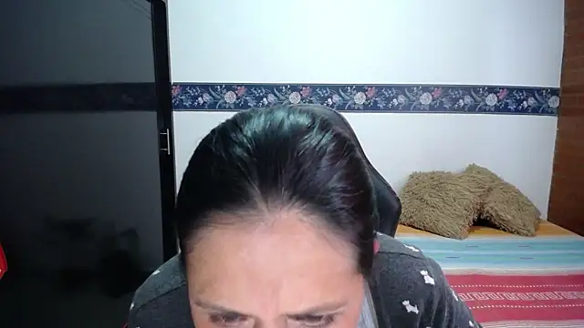 Snapshot of sharoon_cheerry chatting on 01-15-26, 02:43 sharoon cheerry online show from 01-15-26, 02:43