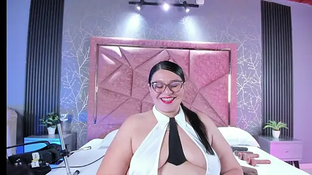 Amanda-Cruz online show from 03-28-26, 01:05