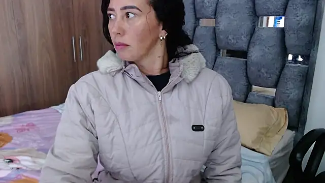 sara hott 1 online show from 01-09-25, 02:51