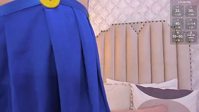 Pia Johnson  online show from 11-22-25, 11:31