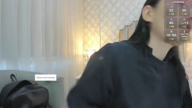 Pia Johnson  online show from 04-18-26, 11:25