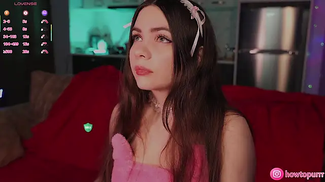 Snapshot of How2Meow chatting on 02-20-26, 04:51 How2Meow online show from 02-20-26, 04:51