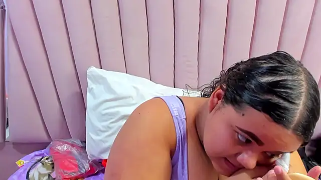 ValenTitis online show from 02-18-25, 08:03