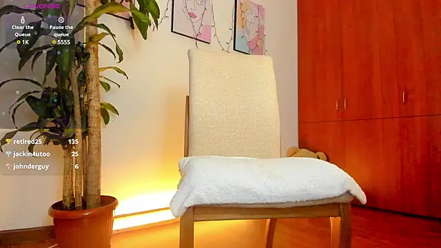 Snapshot of alessia1__ chatting on 02-26-25, 11:15 alessia1 online show from 02-26-25, 11:15