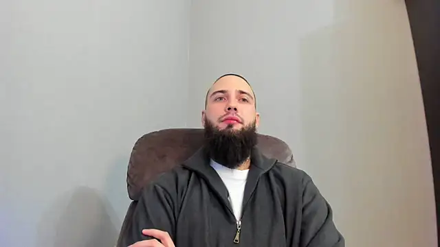 A              online show from 02-06-25, 09:49