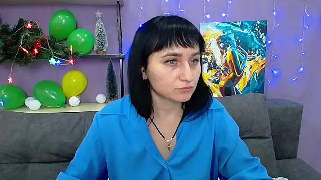 NinaFlawlees online show from 01-11-25, 05:41