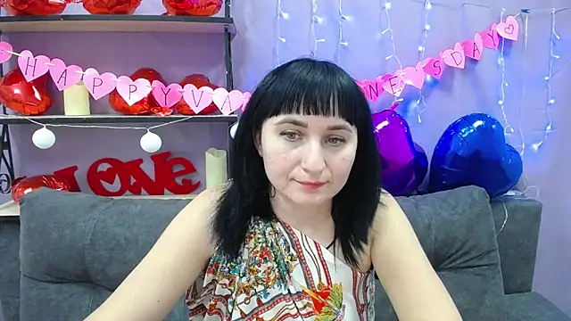 NinaFlawlees online show from 02-15-25, 10:21