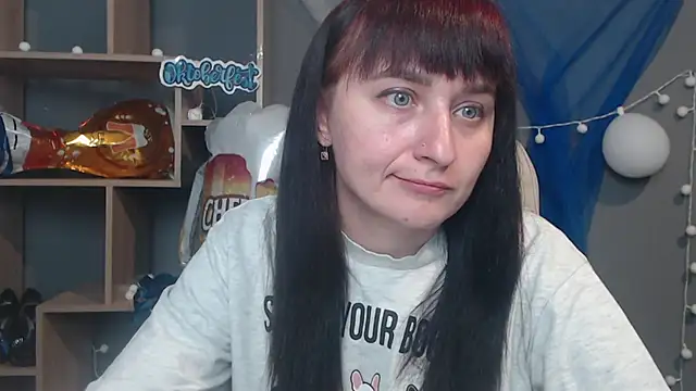 NinaFlawlees online show from 10-02-25, 12:12