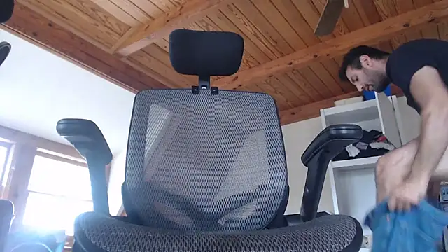 Snapshot of cashmasterzobistone chatting on 03-03-26, 05:41 cashmasterzobistone online show from 03-03-26, 05:41