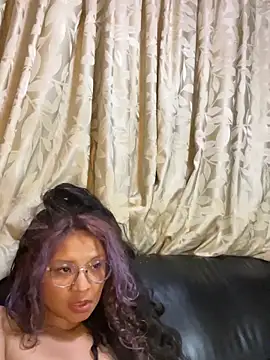 Hathorlove online show from 01-20-25, 02:01