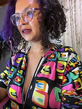 Hathorlove online show from 02-11-25, 11:33