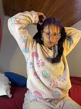 Hathorlove online show from 02-14-25, 12:09