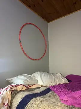 Hathorlove online show from 02-17-25, 07:37