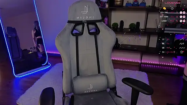 Snapshot of zelda_1 chatting on 02-07-26, 07:28 zelda 1 online show from 02-07-26, 07:28