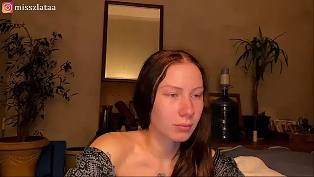 elfess online show from 11-18-25, 06:34