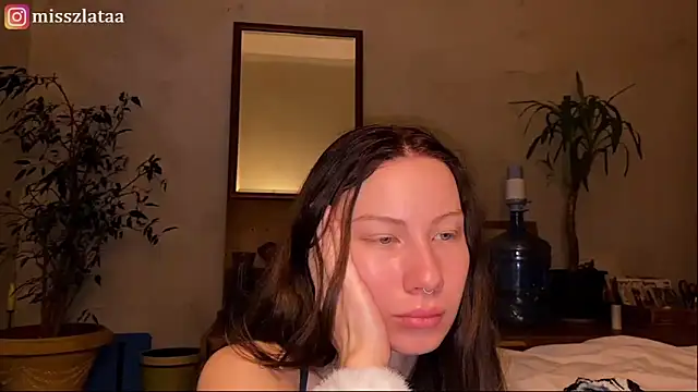 elfess online show from 11-21-25, 05:50