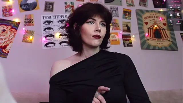 Luna Blake online show from 03-22-26, 12:19