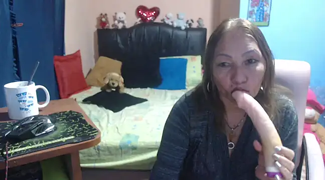 Snapshot of milfeddy_ chatting on 02-11-25, 11:44 milfeddy online show from 02-11-25, 11:44