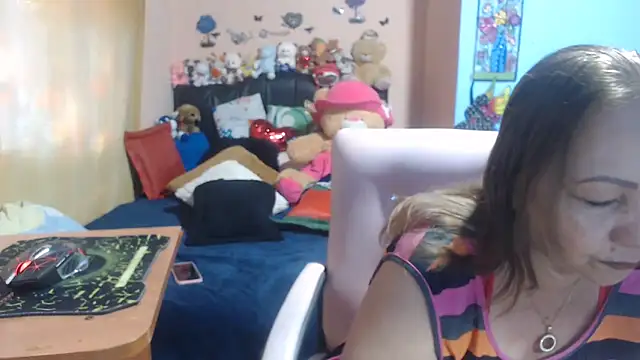 Snapshot of milfeddy_ chatting on 10-07-25, 12:35 milfeddy online show from 10-07-25, 12:35