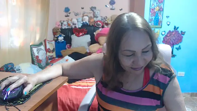 Snapshot of milfeddy_ chatting on 10-29-25, 01:02 milfeddy online show from 10-29-25, 01:02