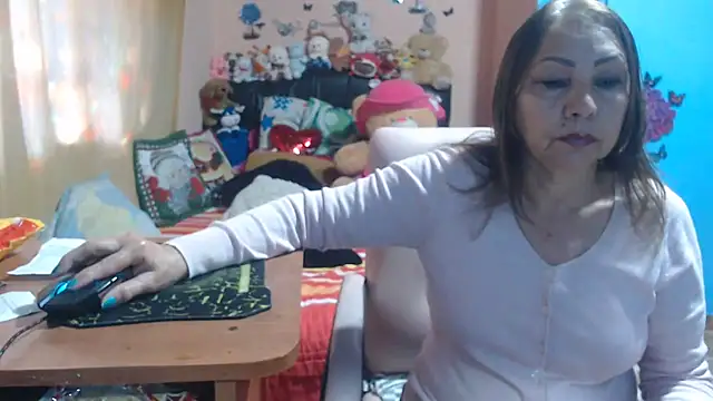 Snapshot of milfeddy_ chatting on 11-05-25, 12:16 milfeddy online show from 11-05-25, 12:16