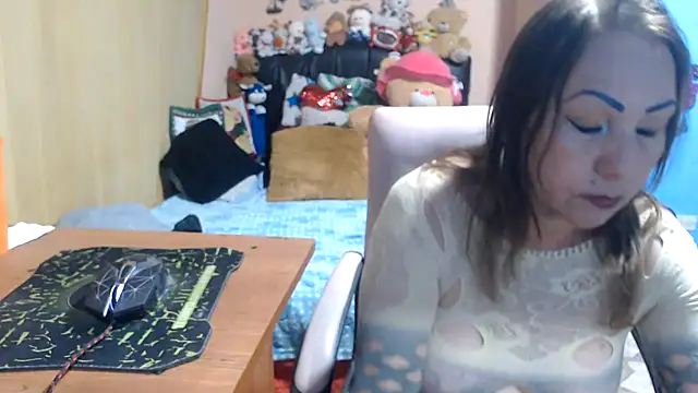 Snapshot of milfeddy_ chatting on 11-15-25, 12:30 milfeddy online show from 11-15-25, 12:30