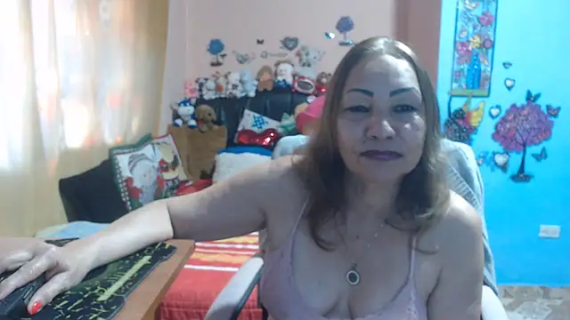 Snapshot of milfeddy_ chatting on 11-18-25, 12:53 milfeddy online show from 11-18-25, 12:53