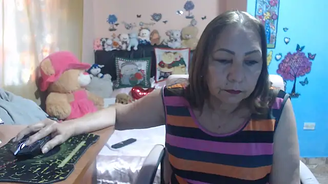 Snapshot of milfeddy_ chatting on 12-19-25, 12:34 milfeddy online show from 12-19-25, 12:34