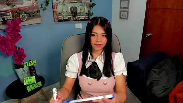 Snapshot of Julia-roberths chatting on 01-31-25, 01:23 Julia-roberths online show from 01-31-25, 01:23