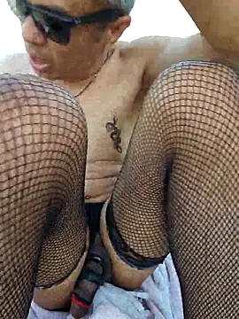 Snapshot of AmGuy23 chatting on 12-03-25, 08:45 AmGuy23 online show from 12-03-25, 08:45