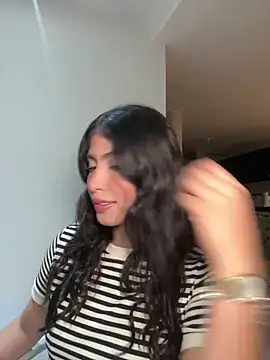 Snapshot of Gaby_zahir_ chatting on 01-10-25, 12:06 Gaby zahir online show from 01-10-25, 12:06