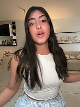 Snapshot of Gaby_zahir_ chatting on 02-25-25, 01:28 Gaby zahir online show from 02-25-25, 01:28