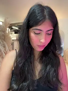 Snapshot of Gaby_zahir_ chatting on 03-17-25, 03:40 Gaby zahir online show from 03-17-25, 03:40