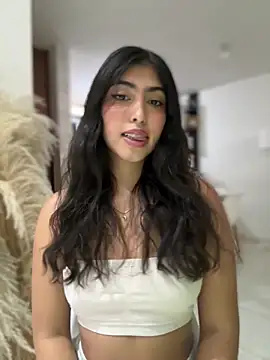 Snapshot of Gaby_zahir_ chatting on 03-22-25, 12:35 Gaby zahir online show from 03-22-25, 12:35
