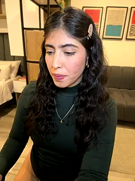 Snapshot of Gaby_zahir_ chatting on 10-17-25, 01:53 Gaby zahir online show from 10-17-25, 01:53