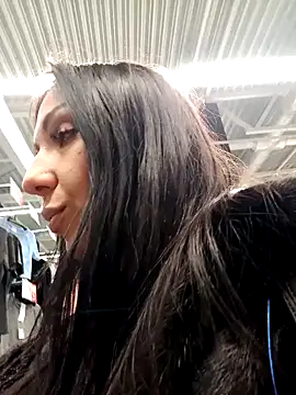 LeticiaWoods online show from 01-04-25, 12:49